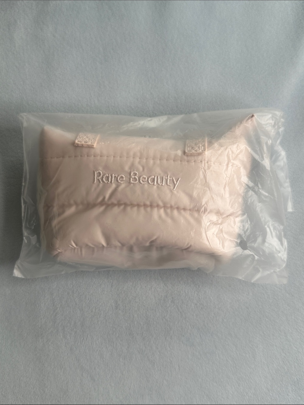 🧰 RARE BEAUTY | MINI PUFFY TOTE KEYCHAIN
